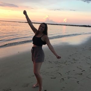 Meet your Posher, Isabella